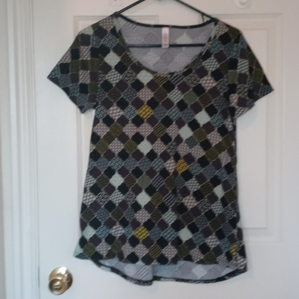 Short sleeve shirt